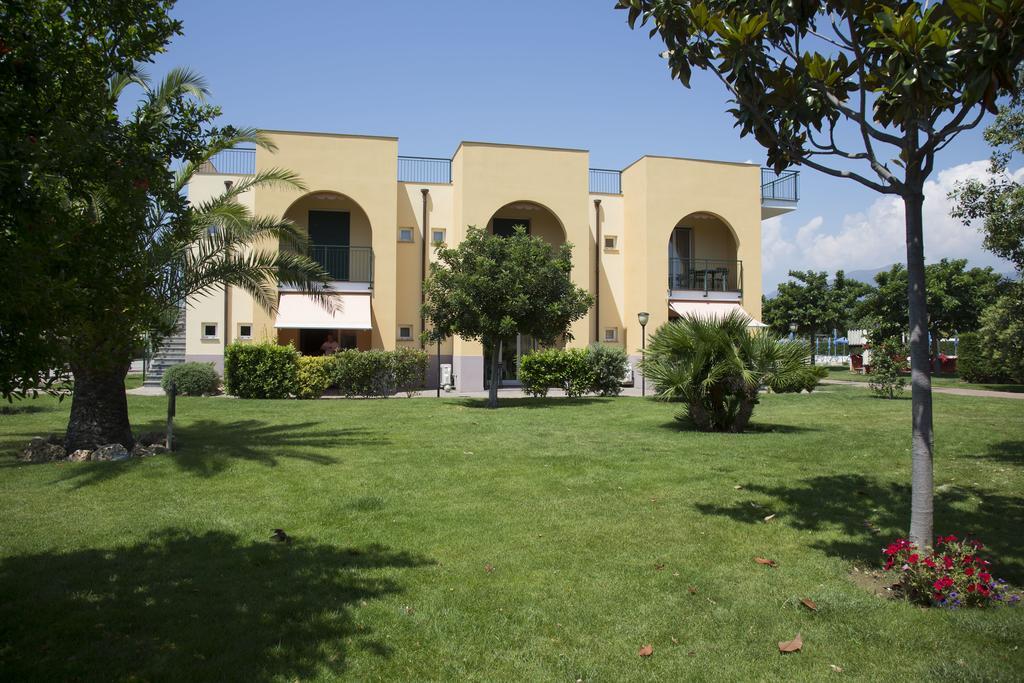 אלבניה Residence Borgomare מראה חיצוני תמונה