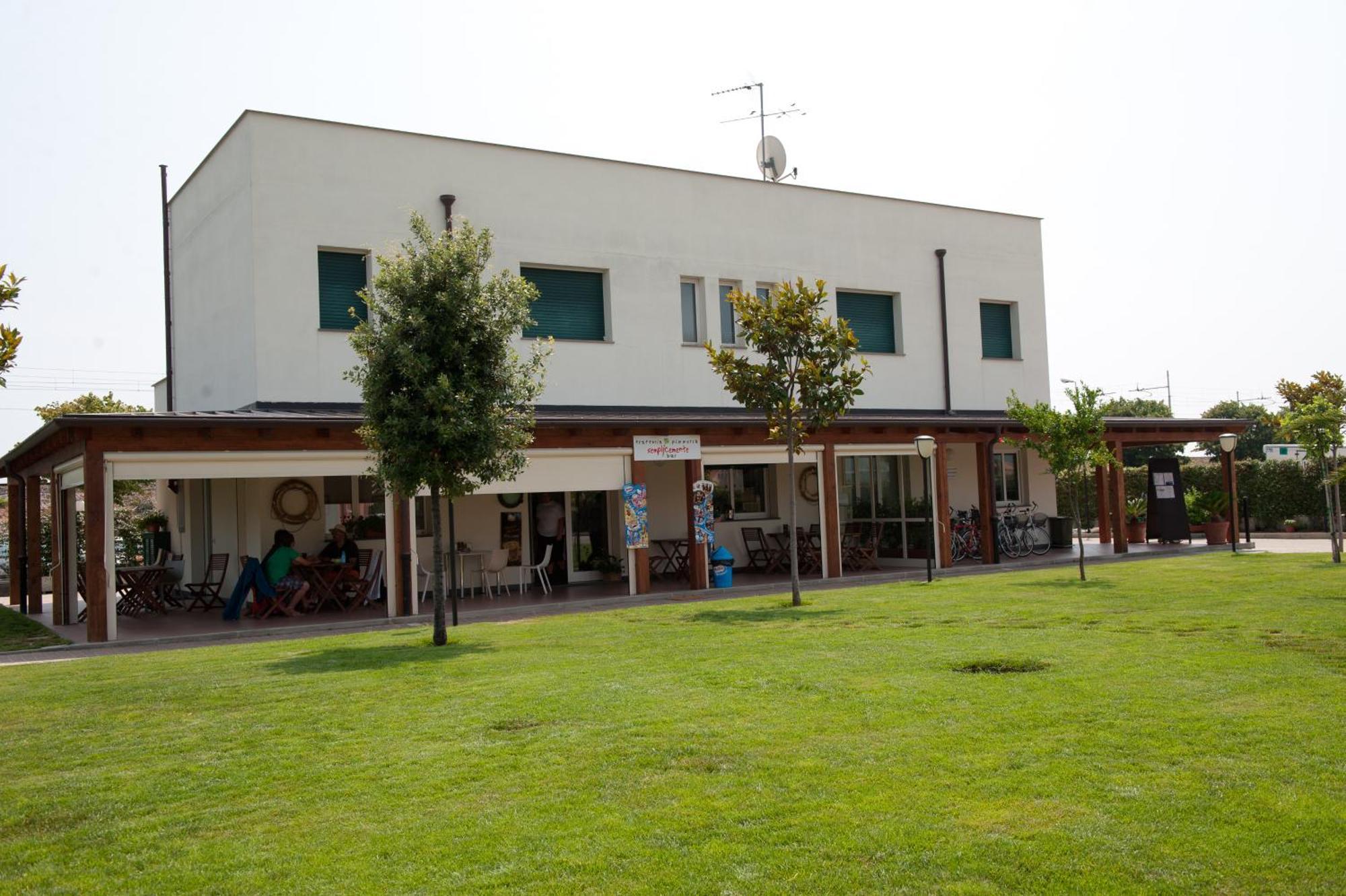 אלבניה Residence Borgomare מראה חיצוני תמונה