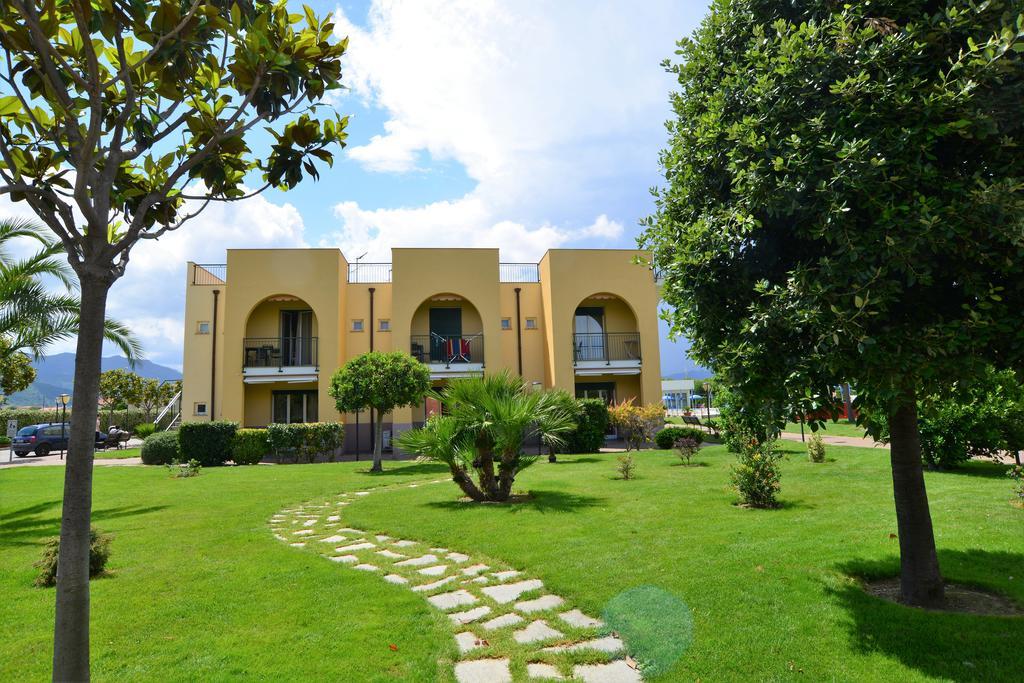 אלבניה Residence Borgomare מראה חיצוני תמונה