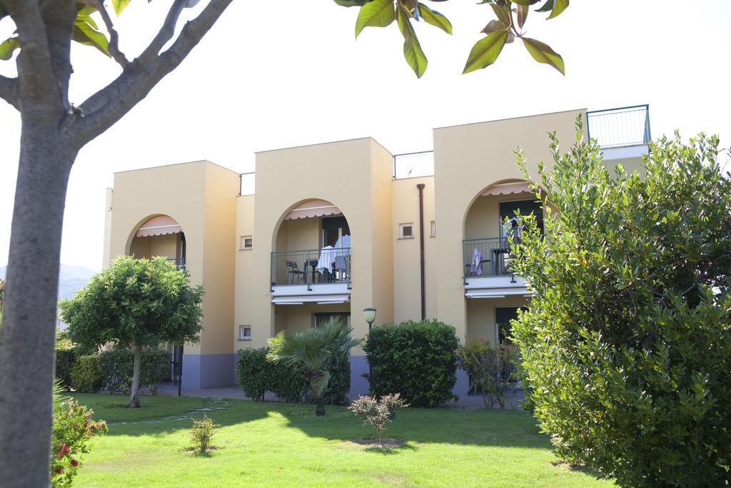 אלבניה Residence Borgomare מראה חיצוני תמונה